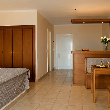 Canvas By Mitsis Family Village 4*